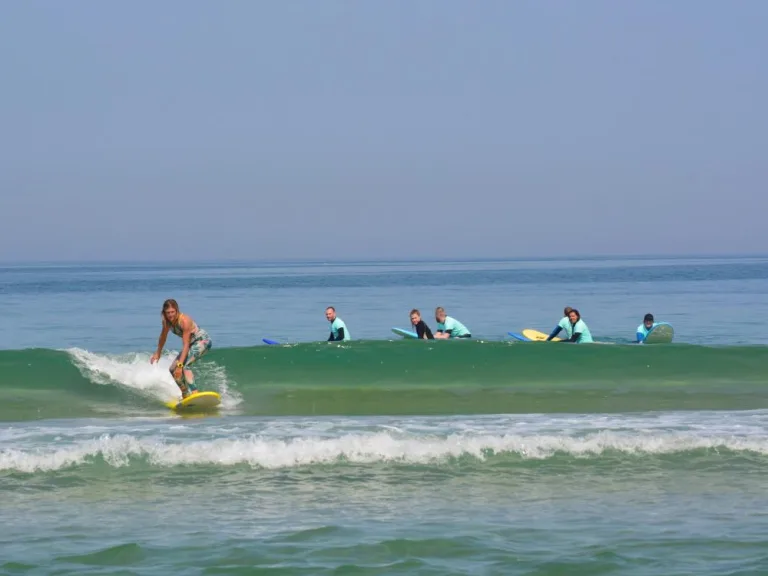 Photo de Coco Surf School