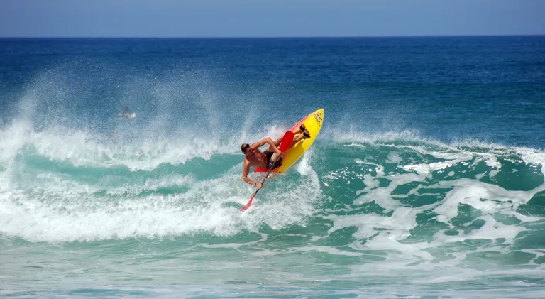 Photo de Naéco Ecole Multiglisse Surf – Waveski – Sup – Pirogue hawaïenne