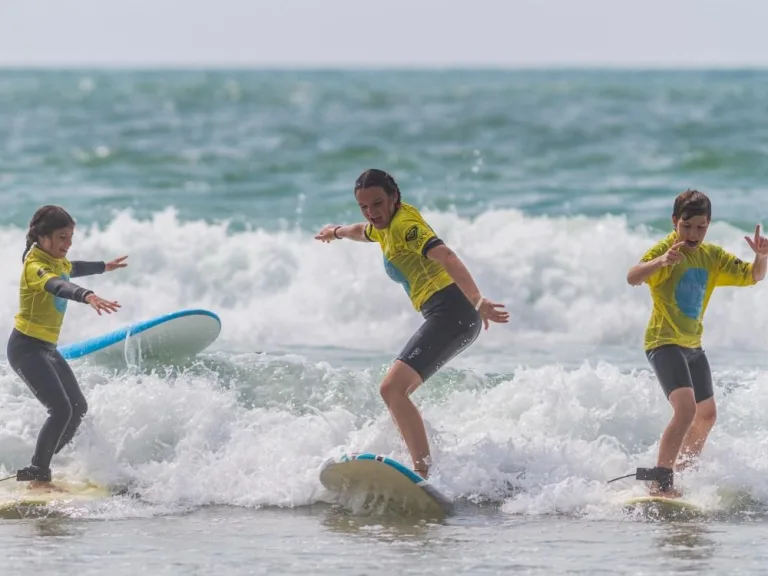 Photo de Ecole de surf Natureo Surf Camp