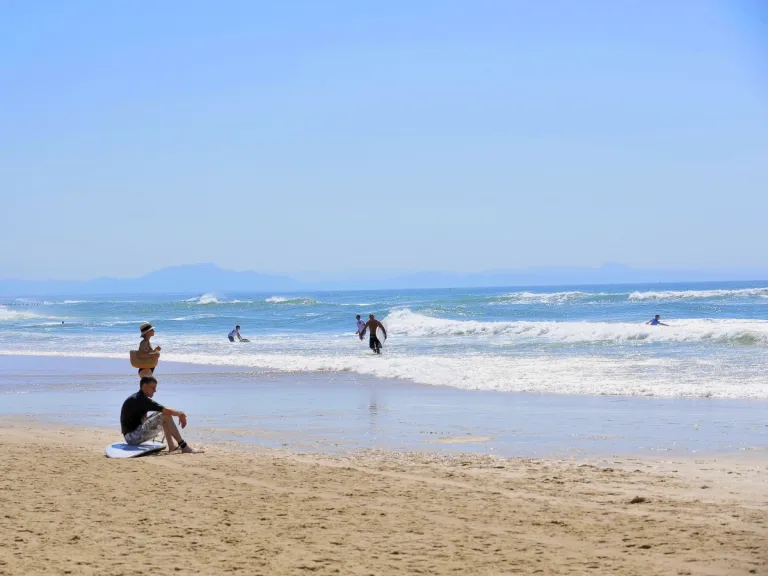 Photo de Plage des Bourdaines