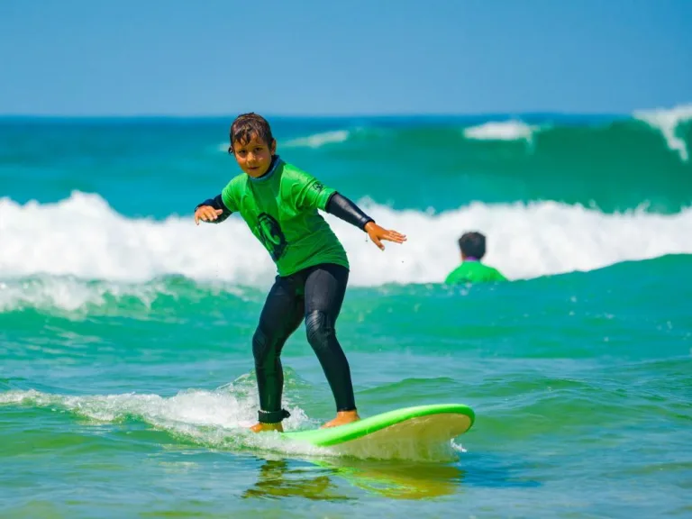 Photo de Ecole de Surf Esquiro