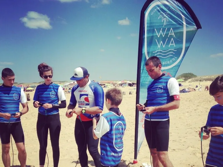 Photo de Ecole de Surf Wawa Surf School