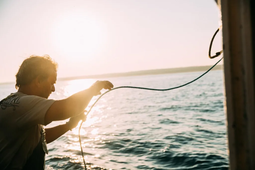 Fishing regulation on the Landes Beaches