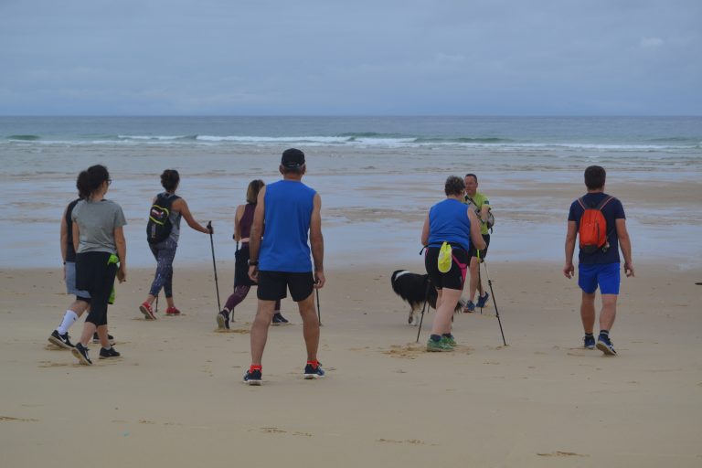 Photo de Renfo/marche entre mer et forêt