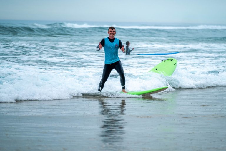 Photo de Camion école Ocean Lovers Surf School