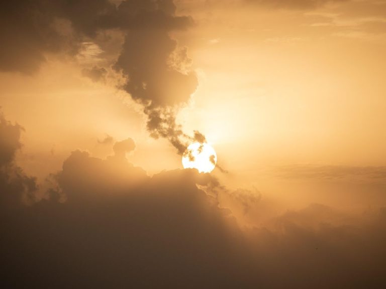Photo de Atelier scientifique : Qui a volé le soleil ?