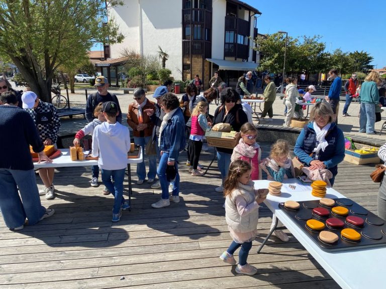 Photo de Jeux en bois surdimensionnés