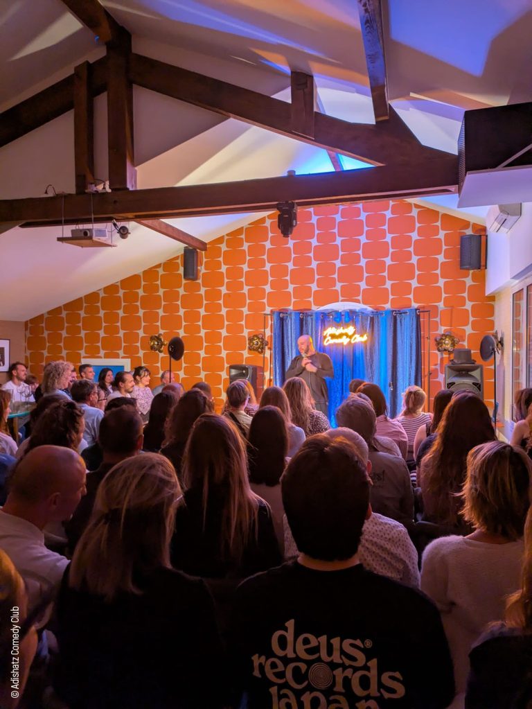 Photo de Soirée stand-up avec l’Adishatz Comedy Club