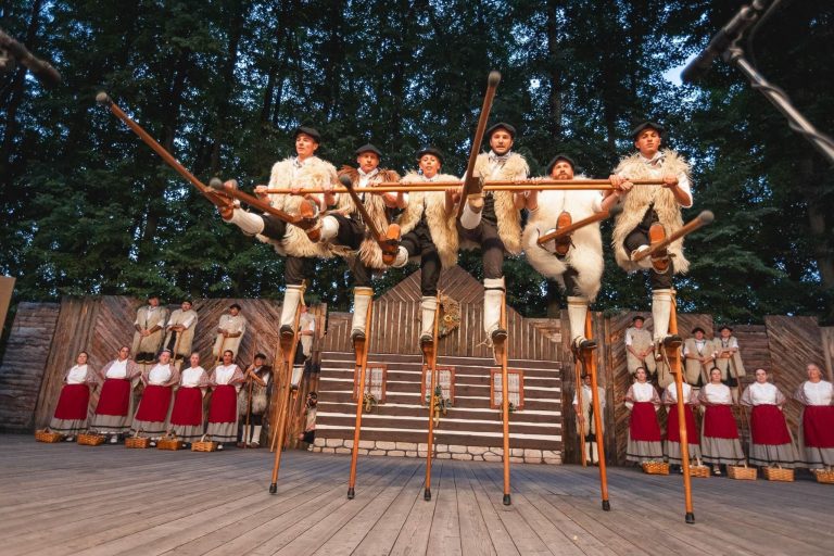 Photo de Spectacle folklore – Lous Crabots